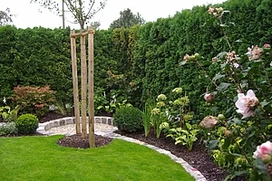 Gestaltung eines kleinen Privatgartens im südlichen Landkreis von Augsburg